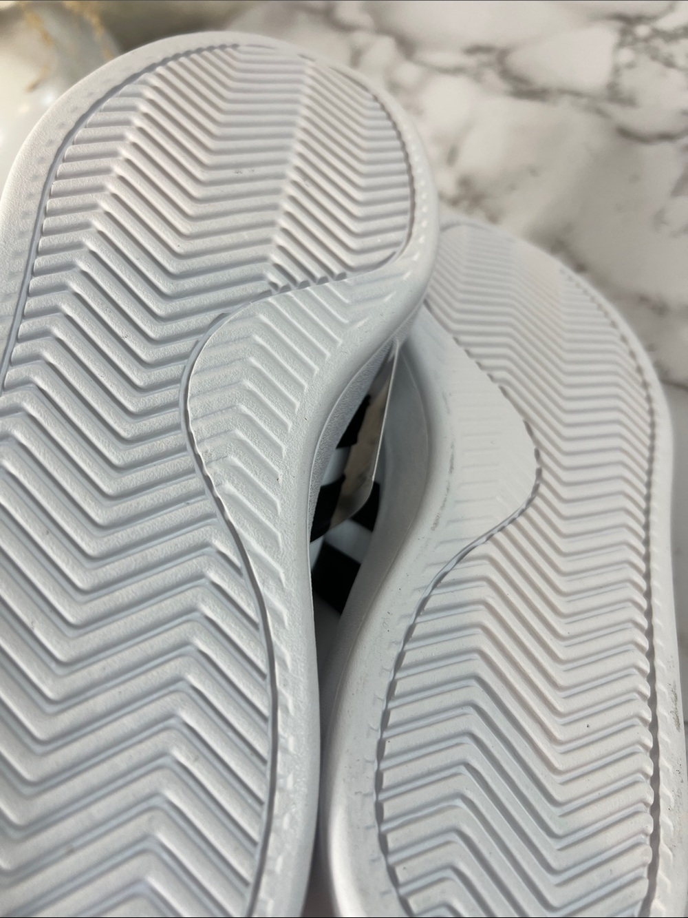 ADIDAS GRAND COURT 2.0 WOMEN'S SHOES 7 - Picture 10 of 12